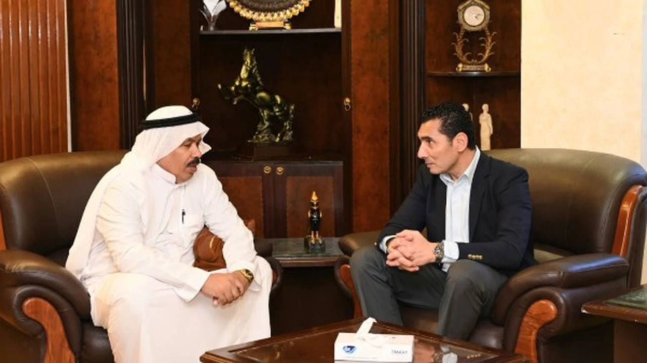 وزير الشباب يبحث مع رئيس الاتحاد المصري سبل دعم وتطوير رياضة الهجن